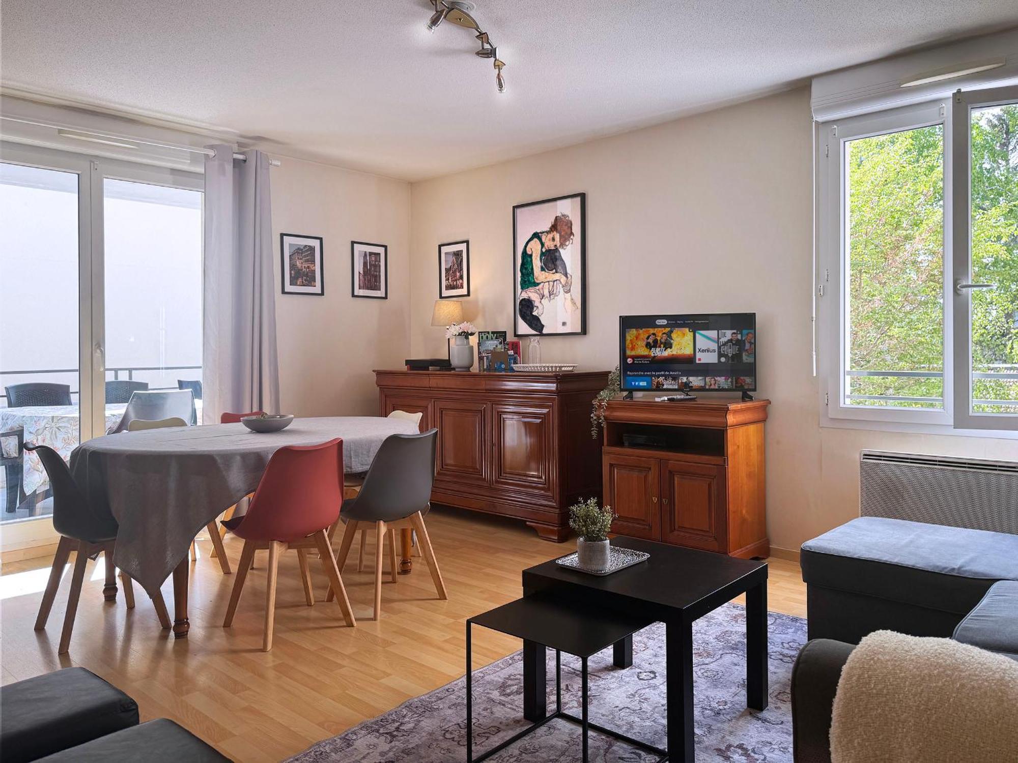 Apartment Joli 3p Avec Terrasse Et Garage Proche Centre